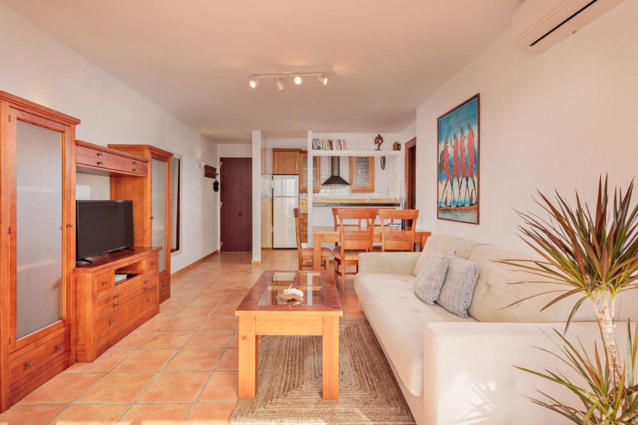 Sunny Beach Apartment เอสเตโปนา ภายนอก รูปภาพ