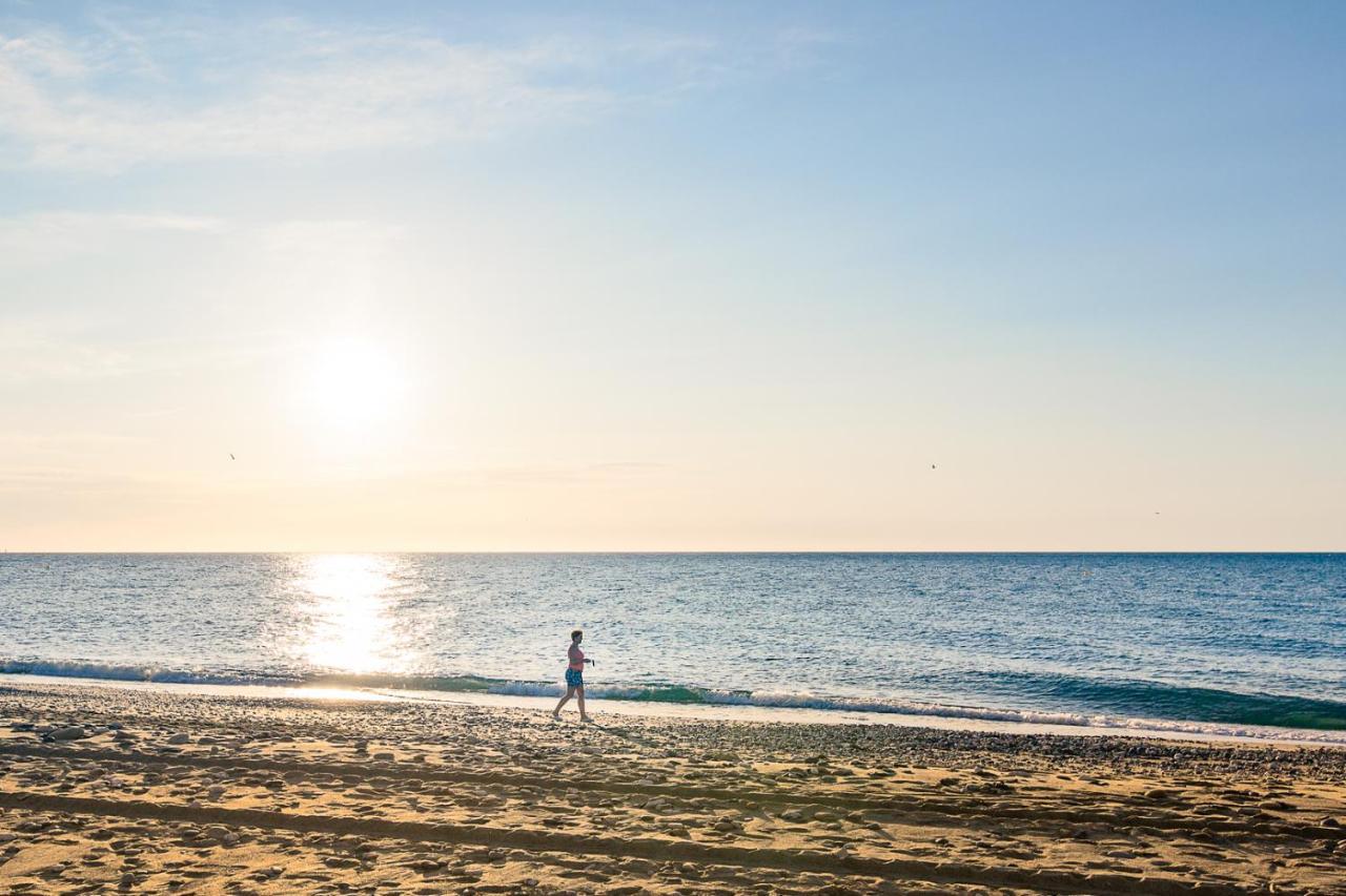 Sunny Beach Apartment เอสเตโปนา ภายนอก รูปภาพ