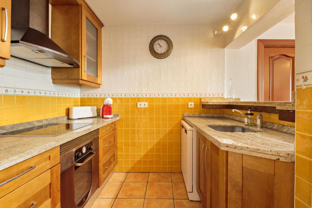 Sunny Beach Apartment เอสเตโปนา ภายนอก รูปภาพ